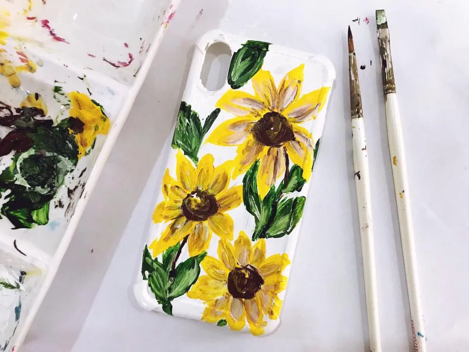 HANDPAINTED PHONE CASE